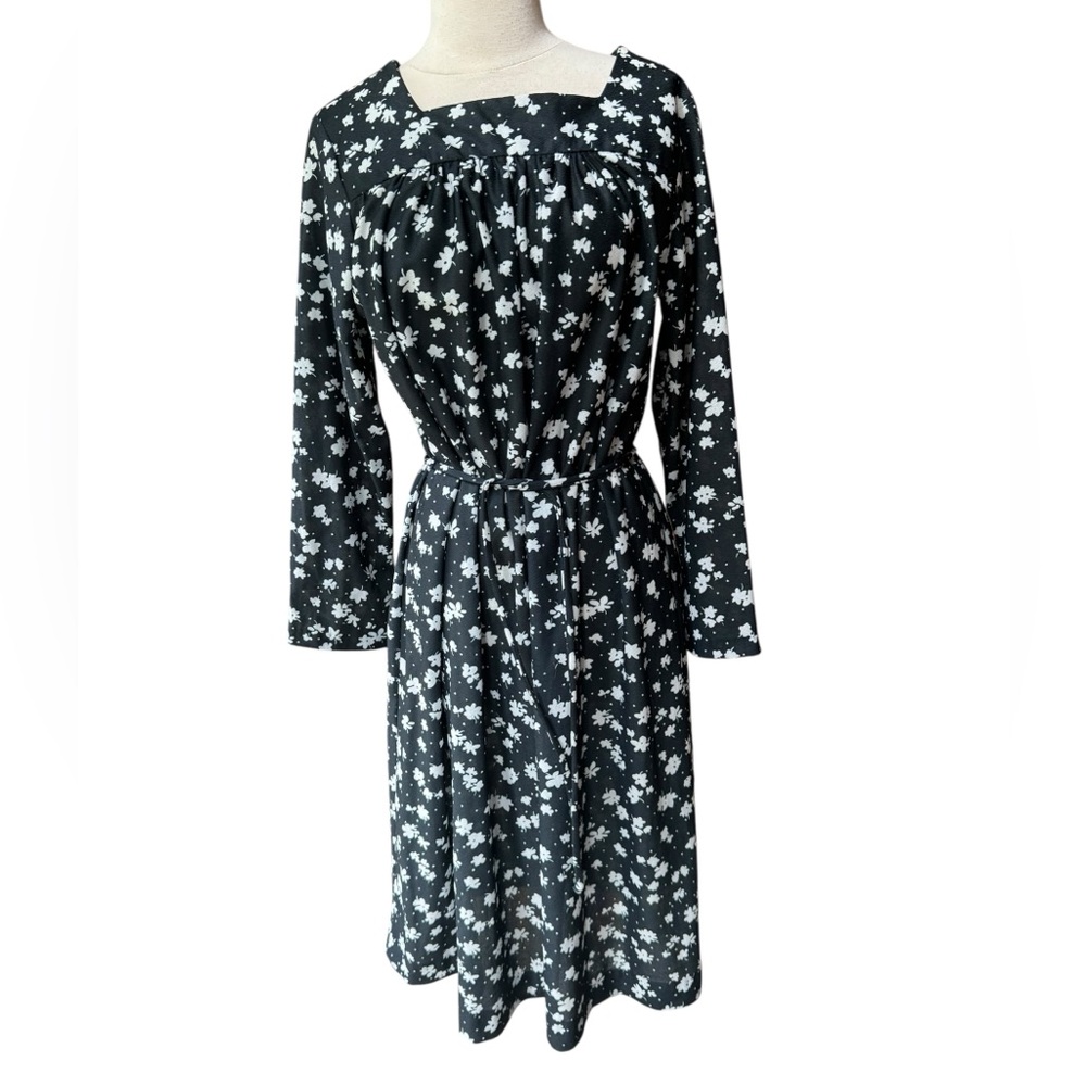 Deadstock 1970s JCPenney Floral Poly Dress w/Matching Belt
